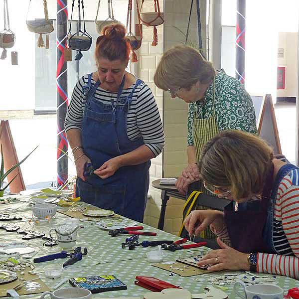 A CracktPotJo mosaics workshop at The Potter's Wheel